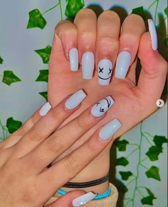 Baby boomer coffin nail extensions